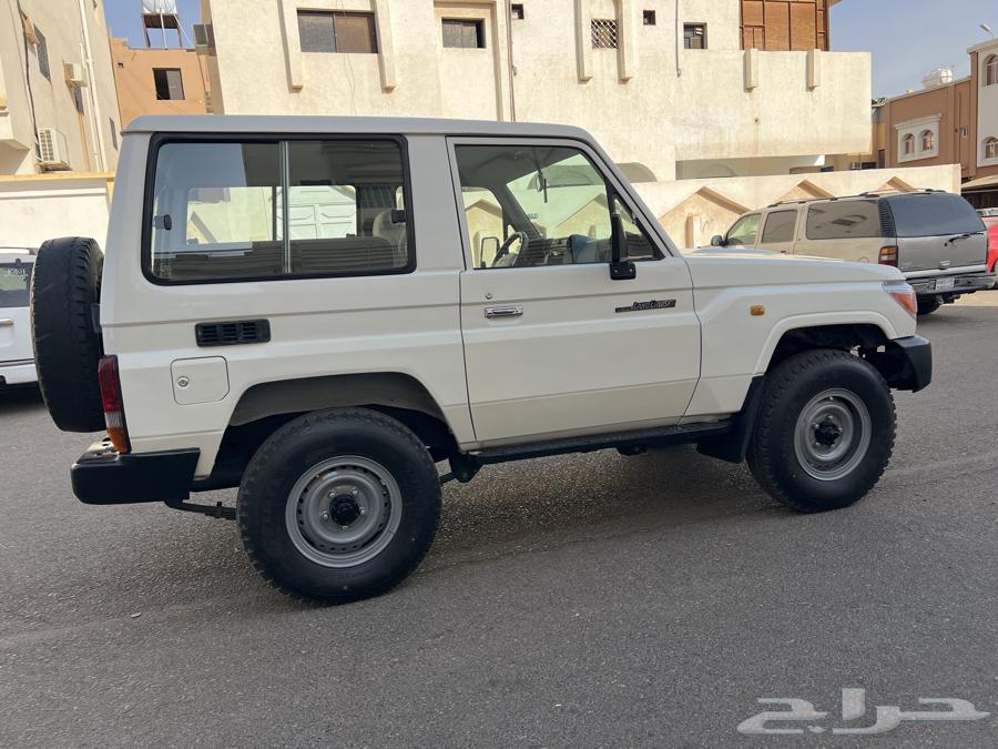 ربع 13 للبيع64354489504643112