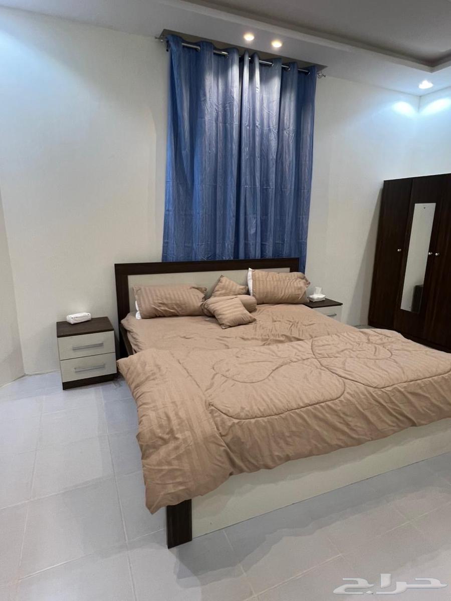 Urgently selling bedroom set, 2 units, one white and one brown64104113687939114