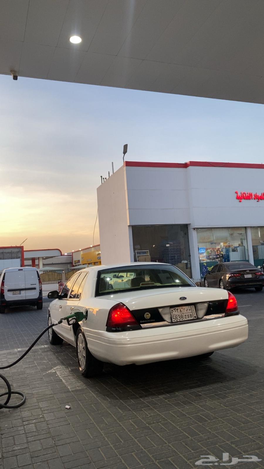 فورد فكتوريا بوليسي (مخزن)64359995425283114