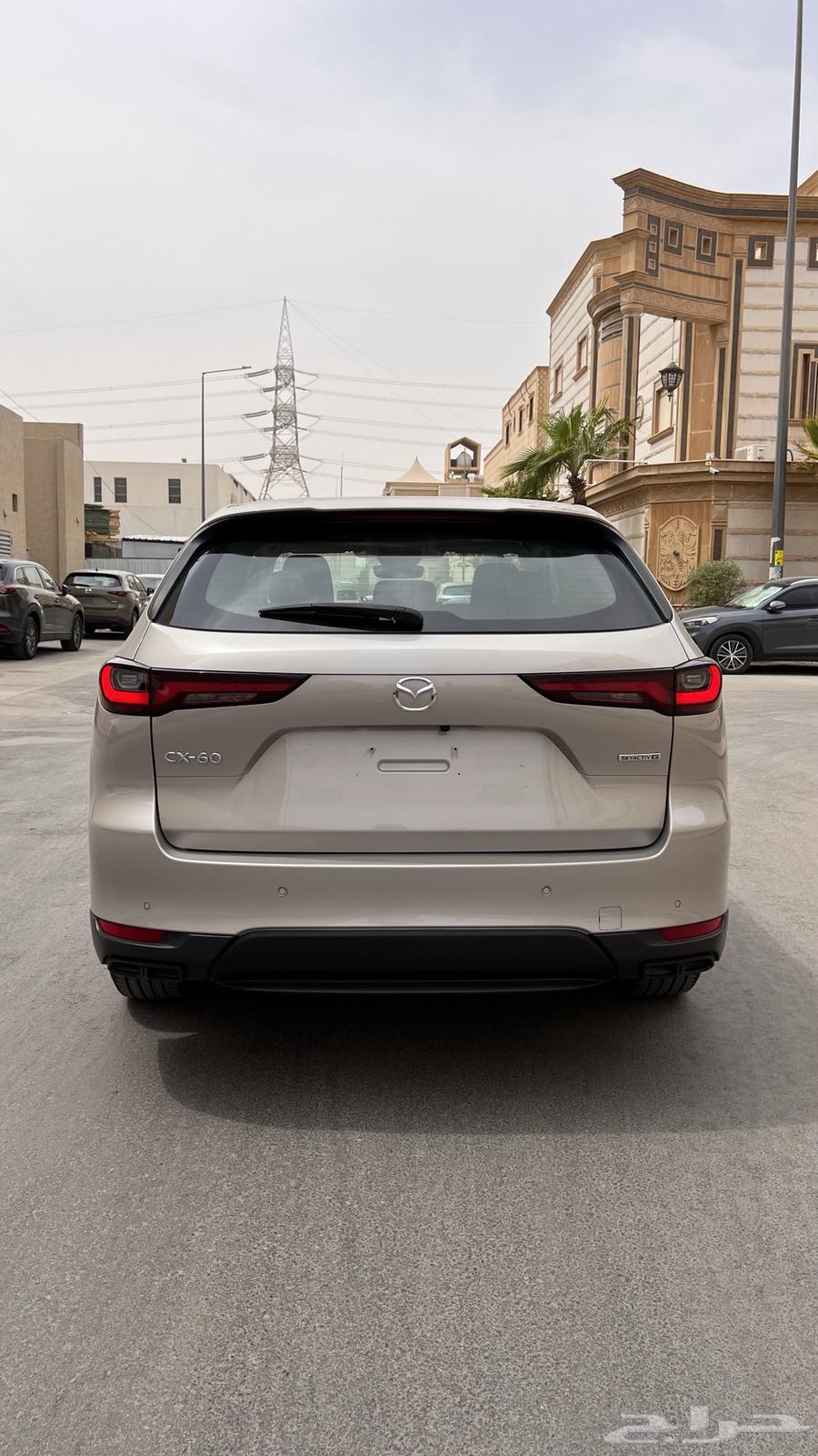 For sale Mazda CX-60 almost new with only 5,000 km64366115665411114