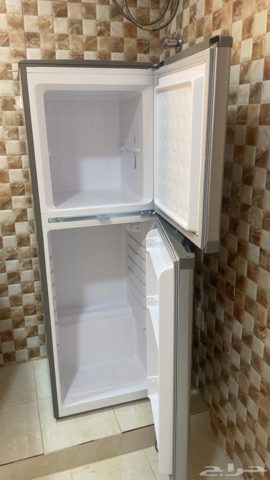 Refrigerator, electric oven, small washing machine, and single-and-a-half bed chair64122292758019114