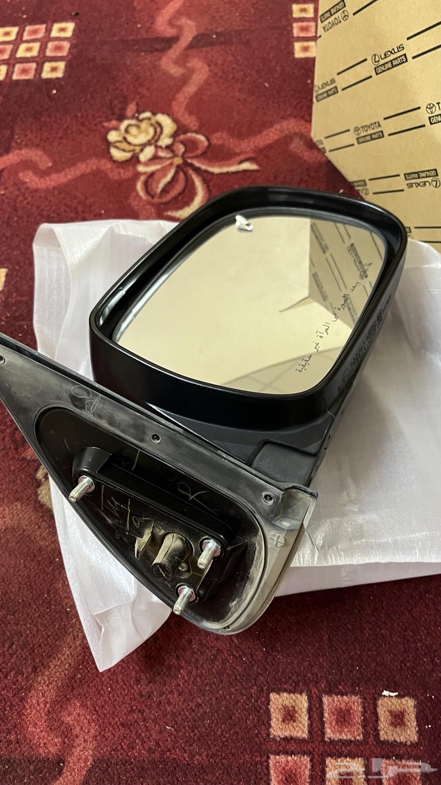 مراية هايلكس يمين وكاله64372097382146113