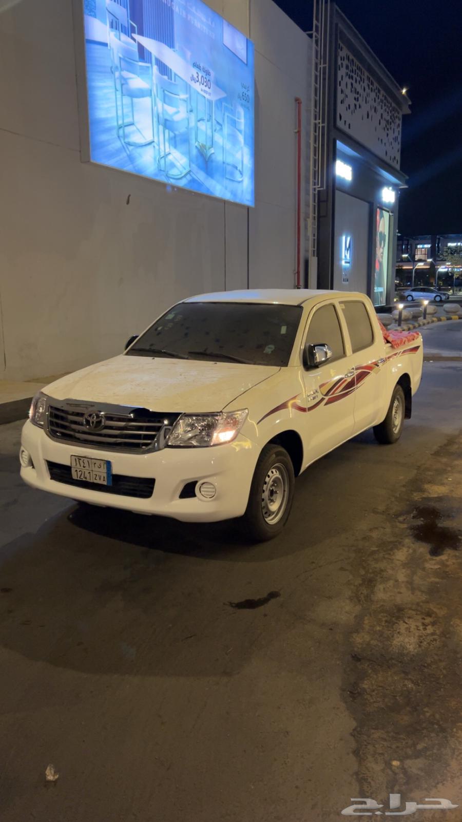 HiLux 201564339615504259112