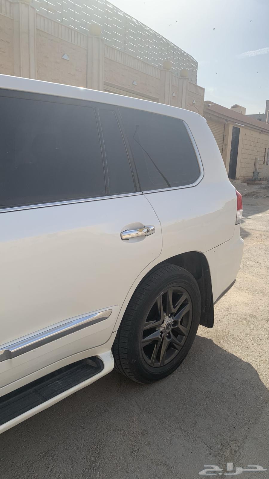 جيب لكزسس 201564360275567745111