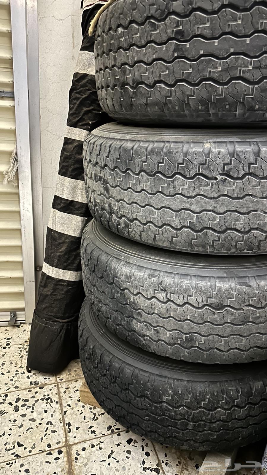 جنوط لكزس مع كفراتهن للبيع64361312135811111