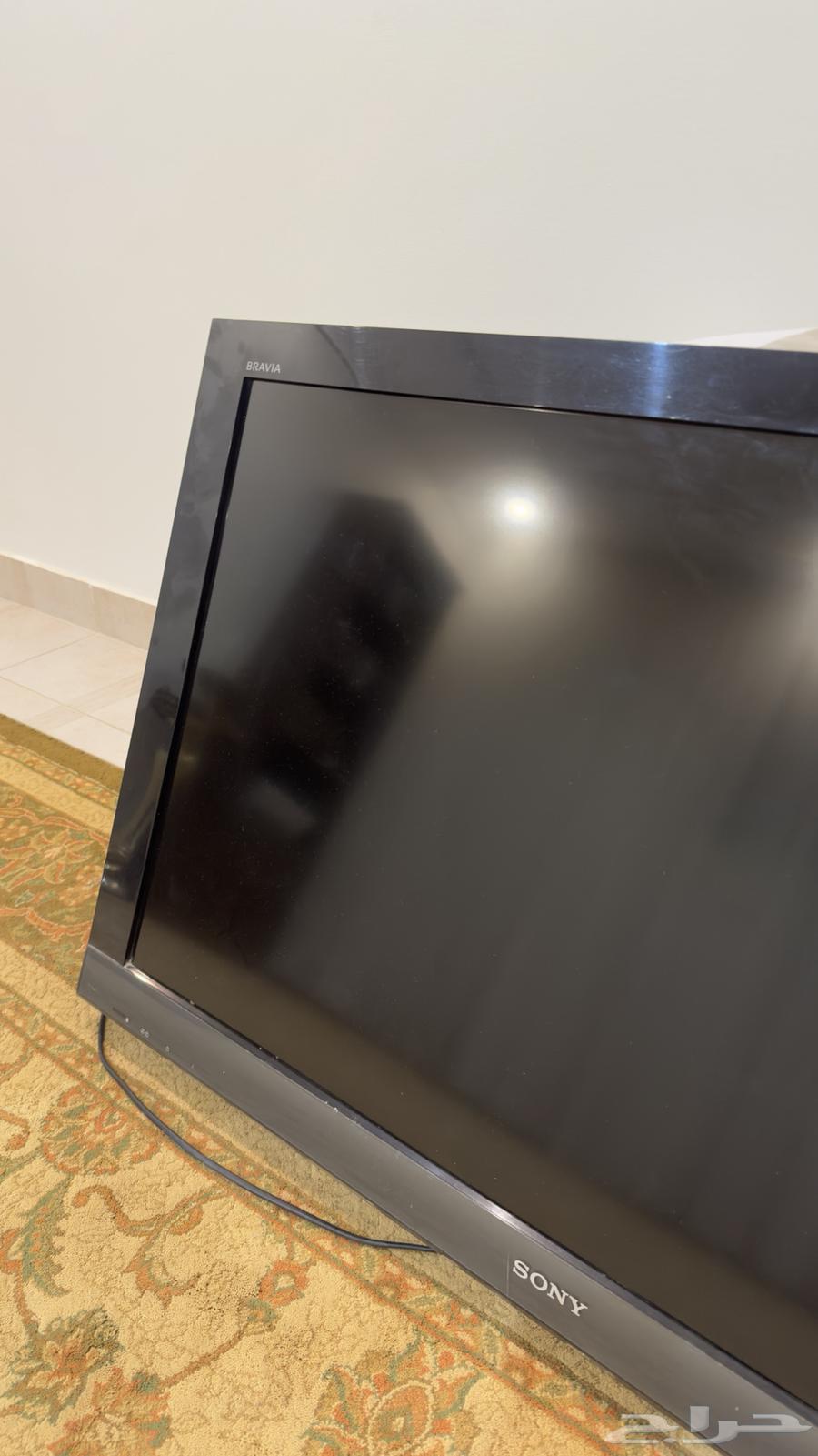 Sony 40-inch TV screen64141922088577111
