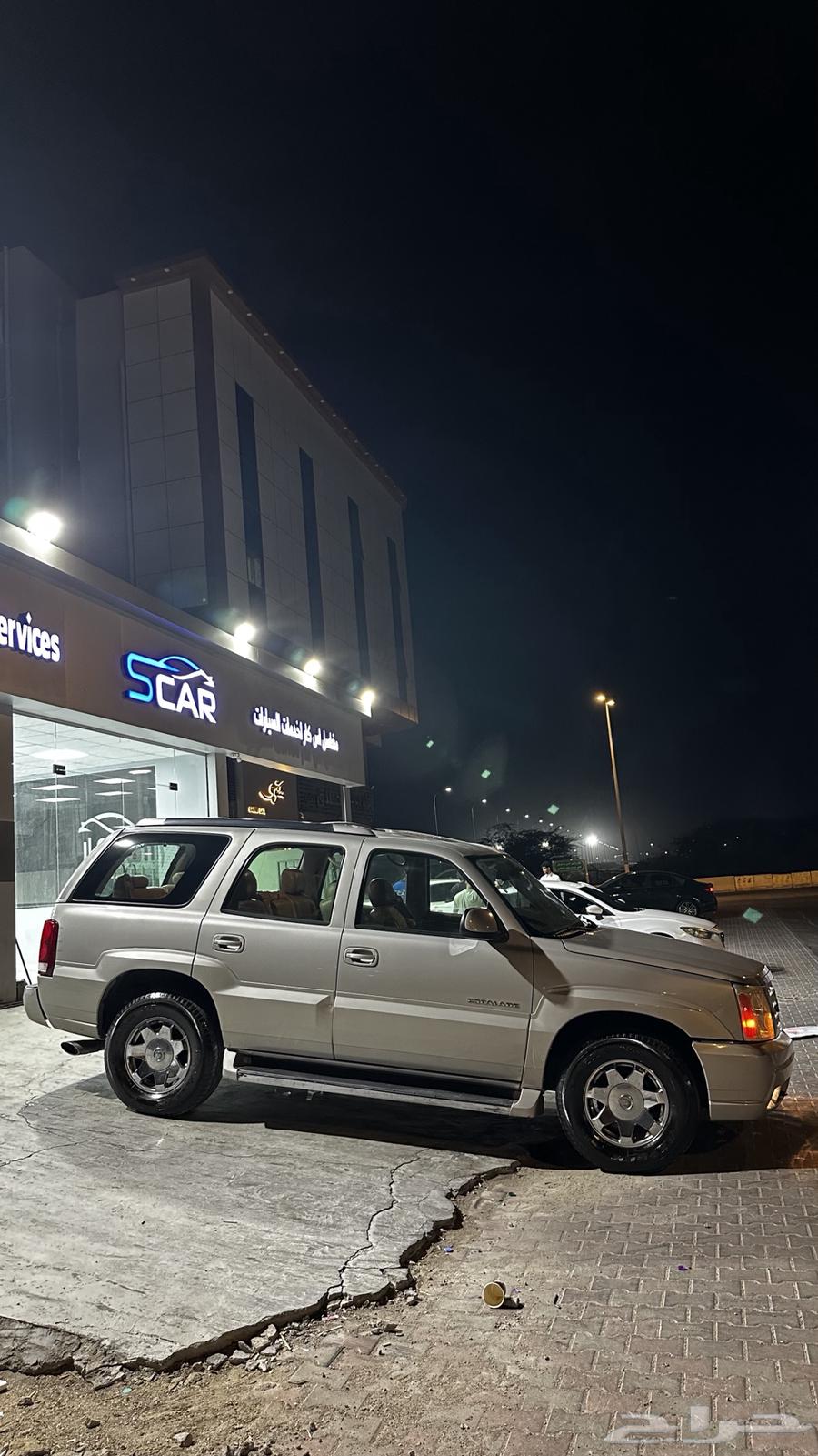 للبيع اسكاليد 200464366702791041114