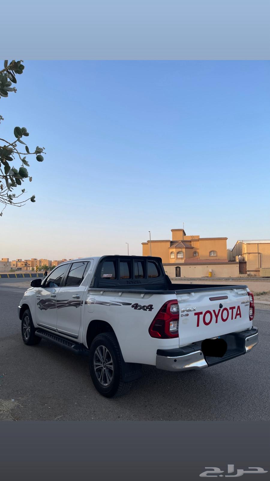 هايلوكس للبيع موديل 202364365557373441112