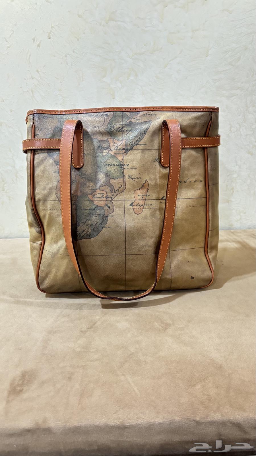 شنط ماركات اصليه للبيع المخفض64141921432067112