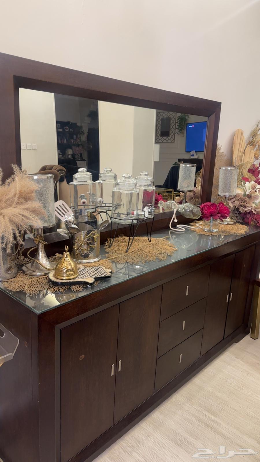Dining table and buffet cabinet64141548526977112