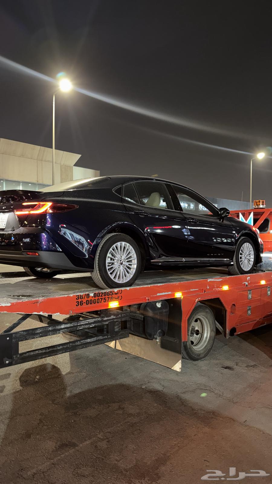 كامري 2025 كحلي نص فل Le بنزين64370525484035112