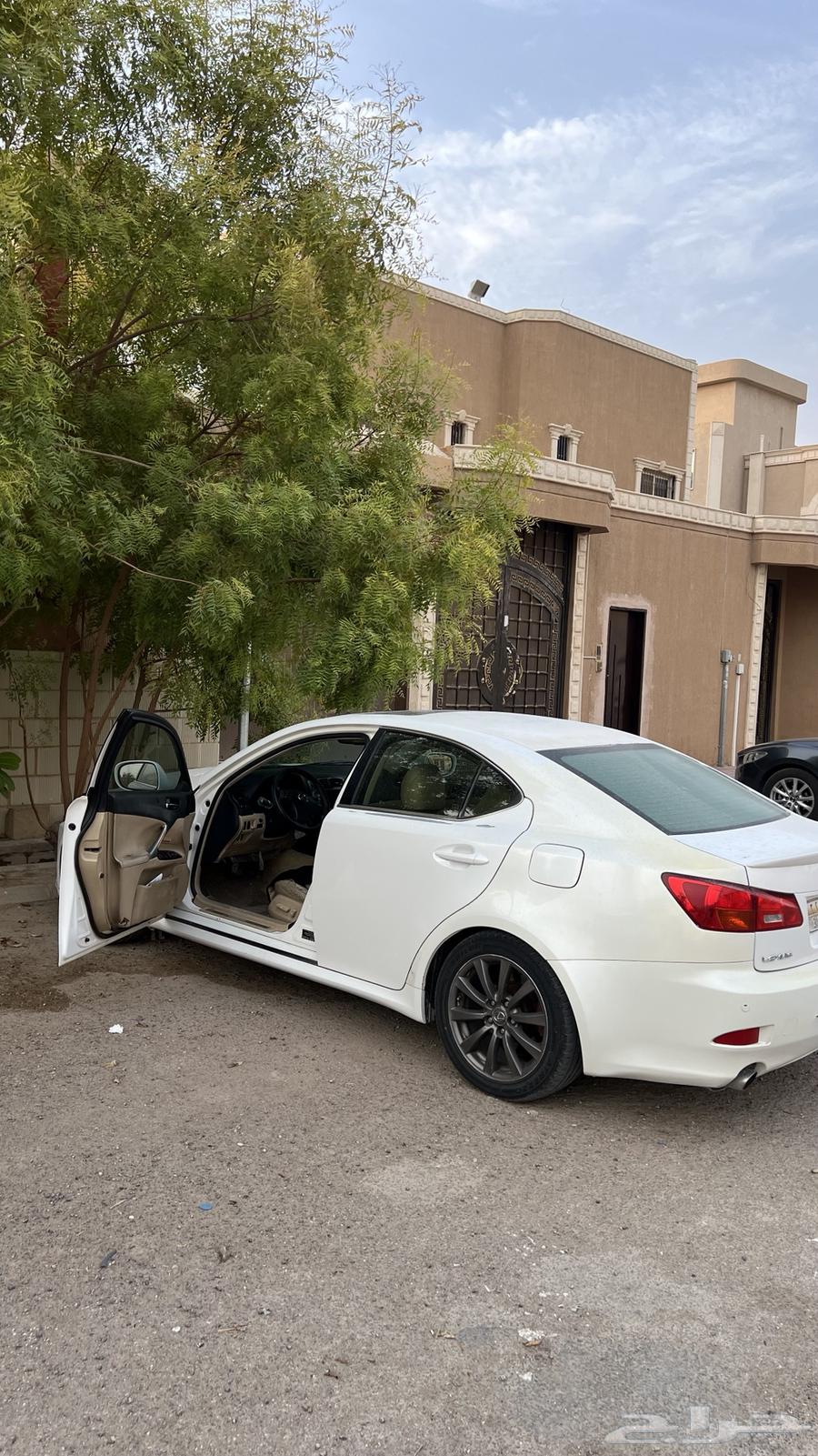 Lexus IS300 2008 full specification64369337869058111