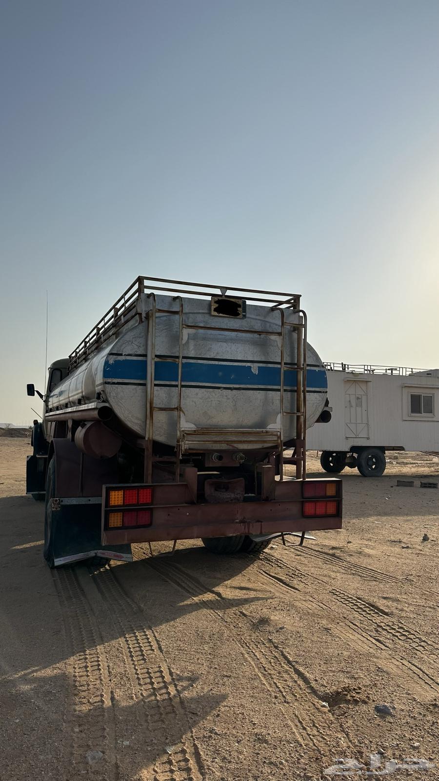 وايت بوز مديل 7464366863946242113