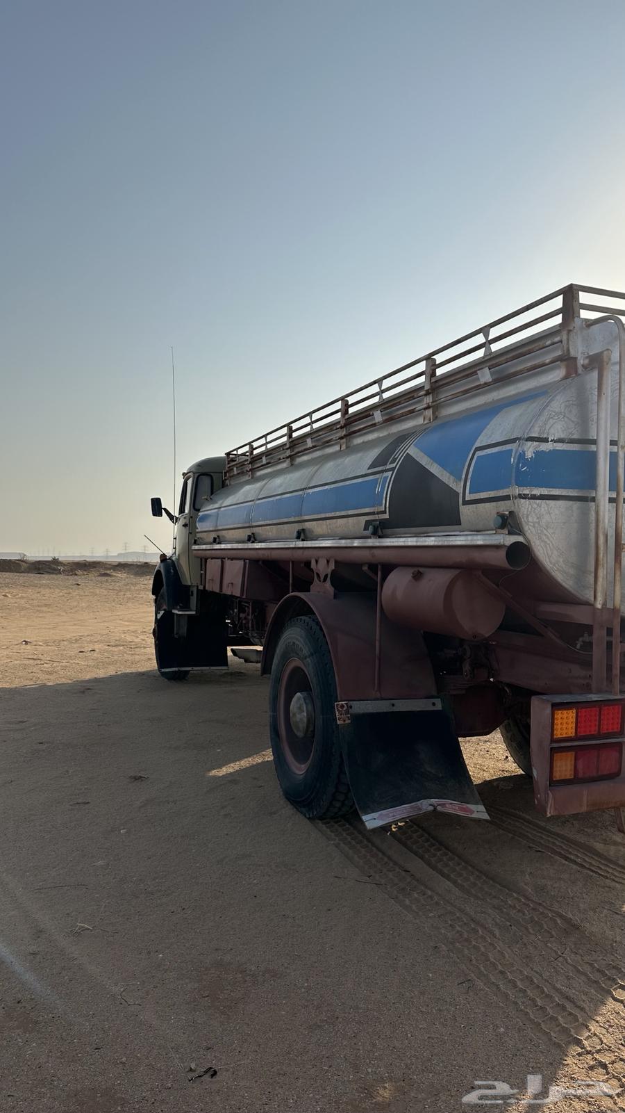 وايت بوز مديل 7464366863946242114