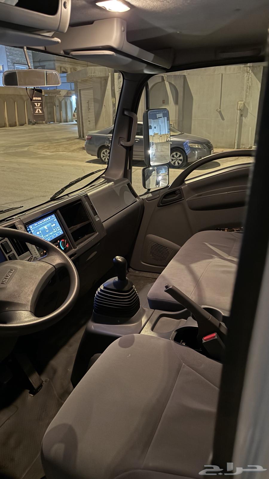 Isuzu D-Max 202264369981557761112