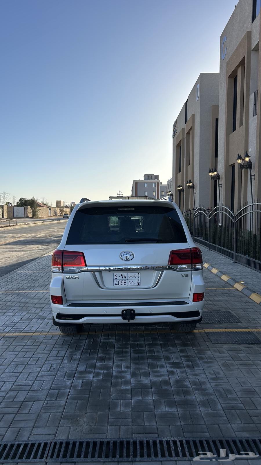 للبيع جكسار 2016 بريمي مخزن64370131582722114