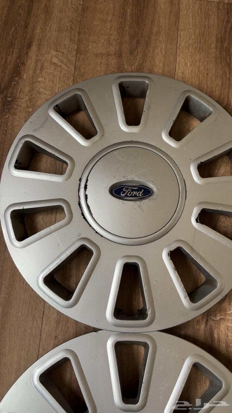 طيس كروان فيكتوريا بوليسي اصلي64368325169539113