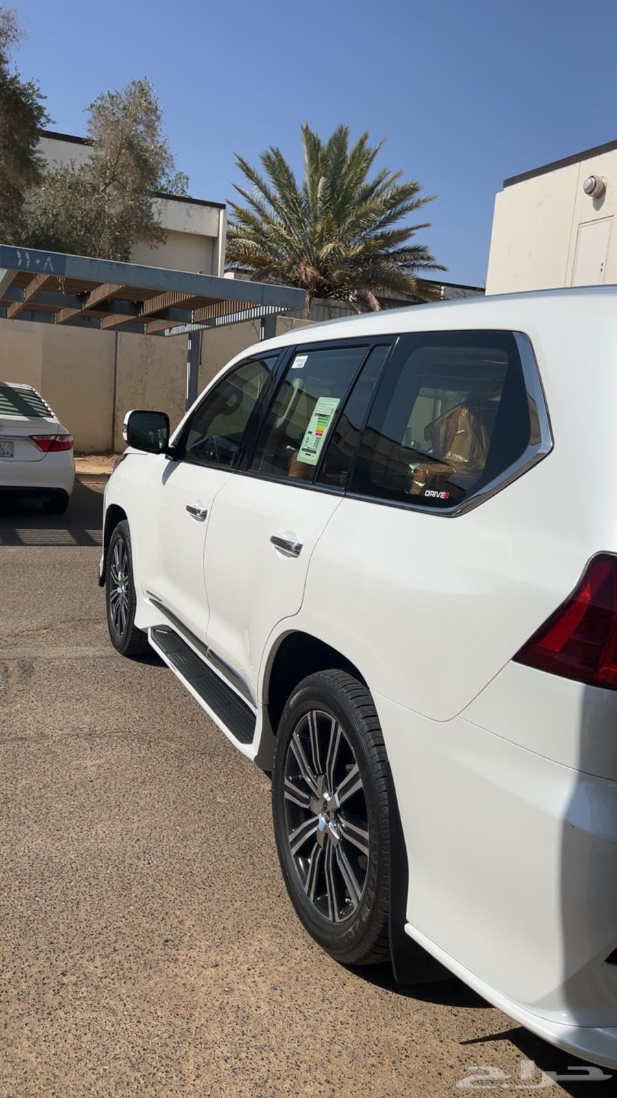 جيب لكزس 201764370013421699111