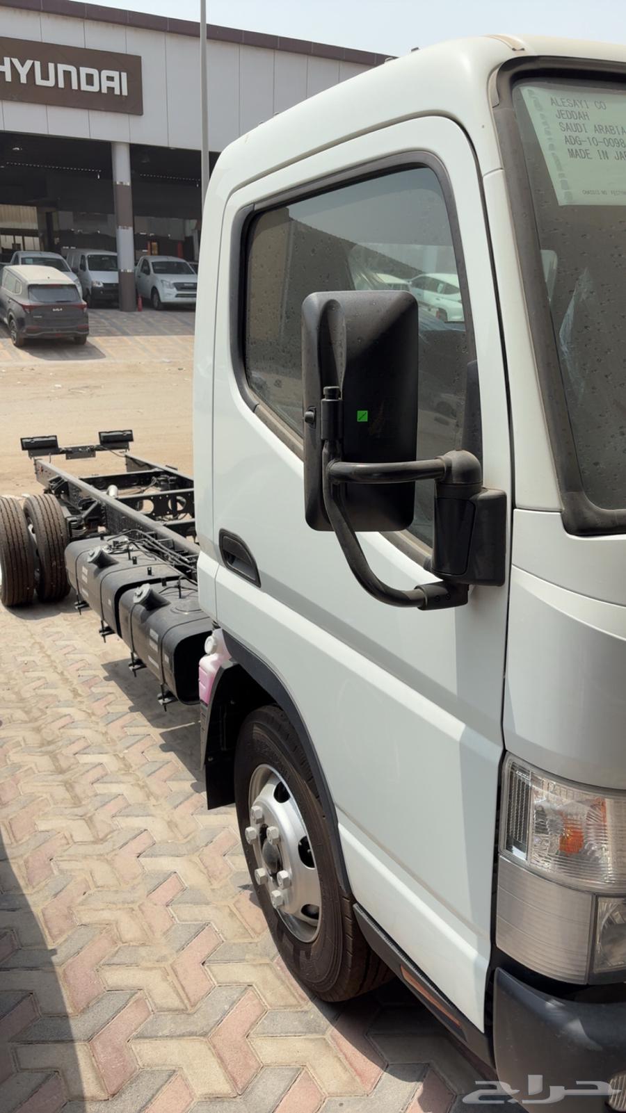 دينا ميتسوبيشي. 5 طن. 202564362788555138113