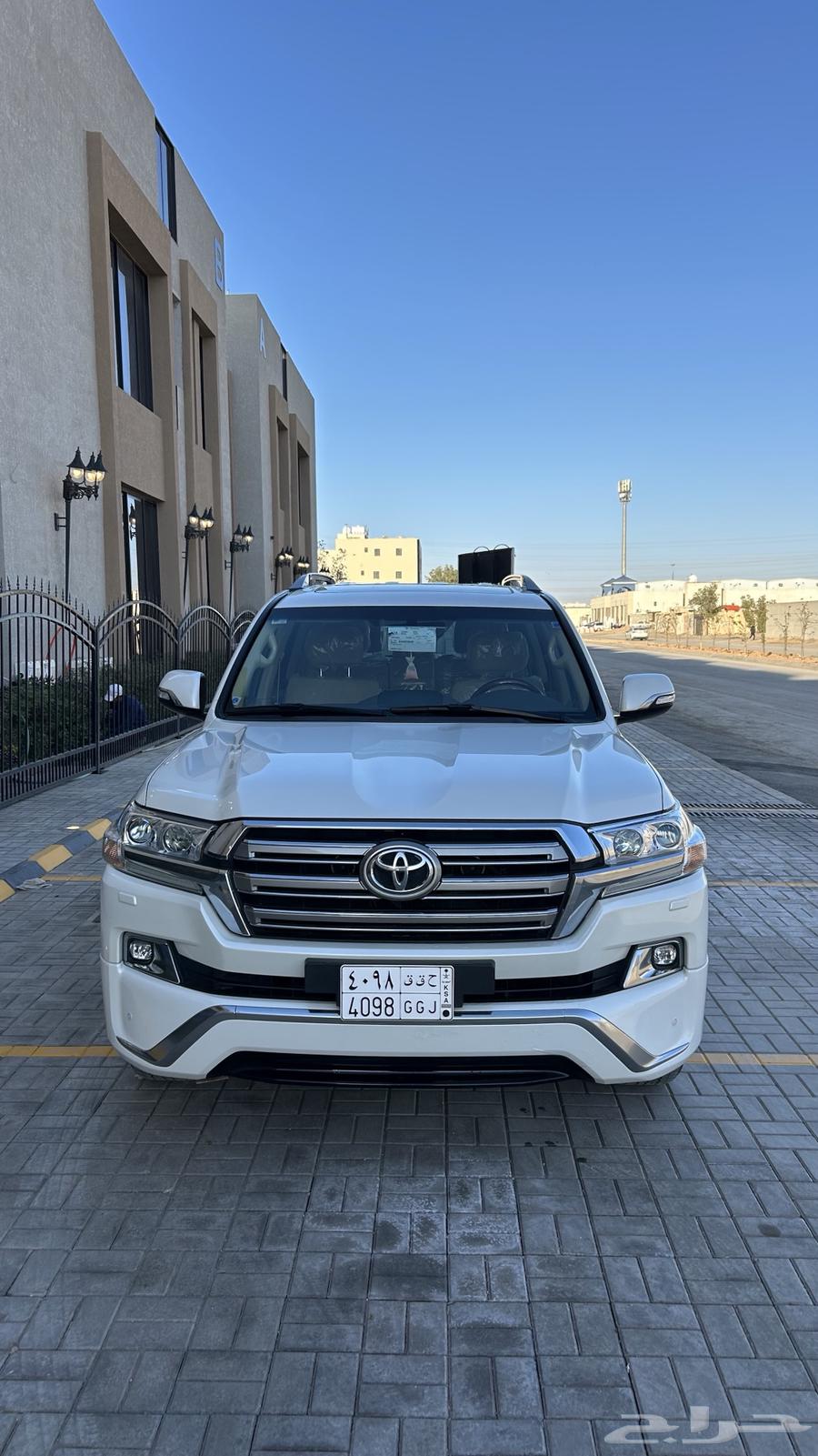 للبيع جكسار 2016 بريمي مخزن64370131582722110