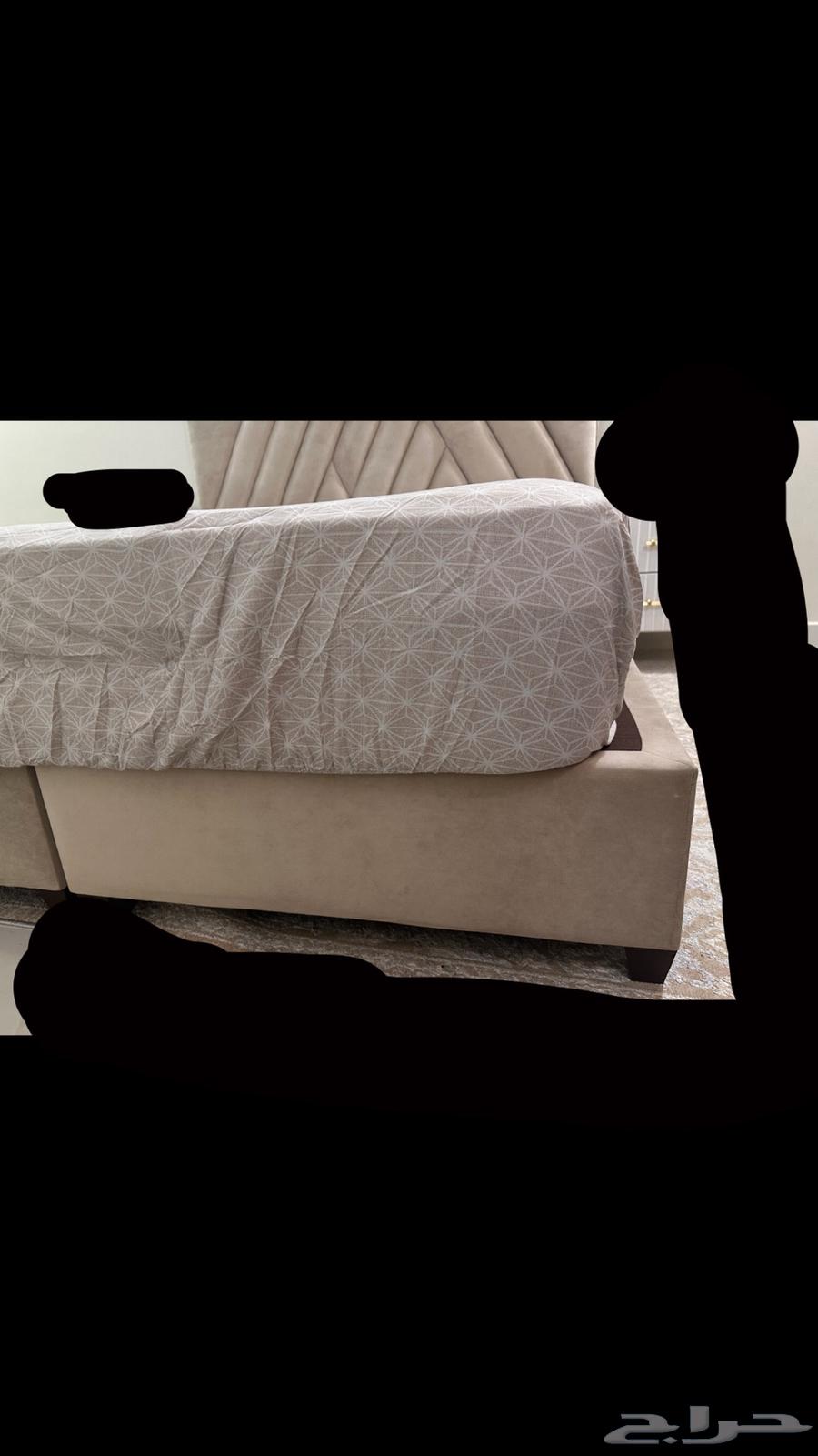 Double bed64141926691331110