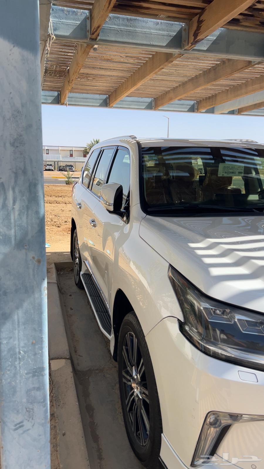 جيب لكزس 201764370013421699112