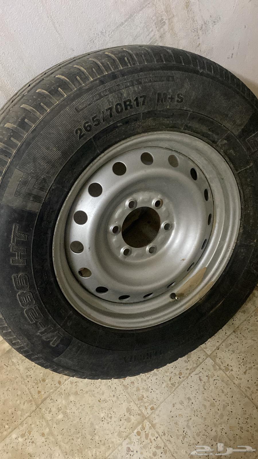 للبيع صدام للهايلكس والكفر جنط 17 نظيف الكفر والجنط جديد64364485167745110