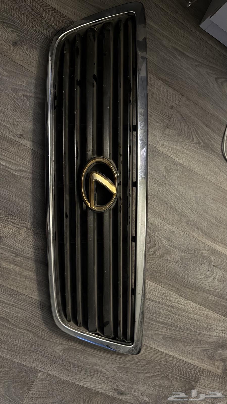 شبك جيب لكزس 2002 وكاله64368221984387111