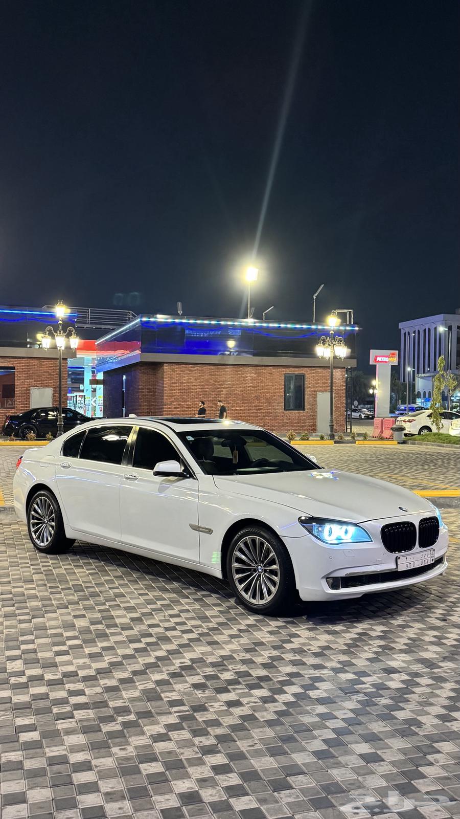 بي ام 2012 73064372229392641110