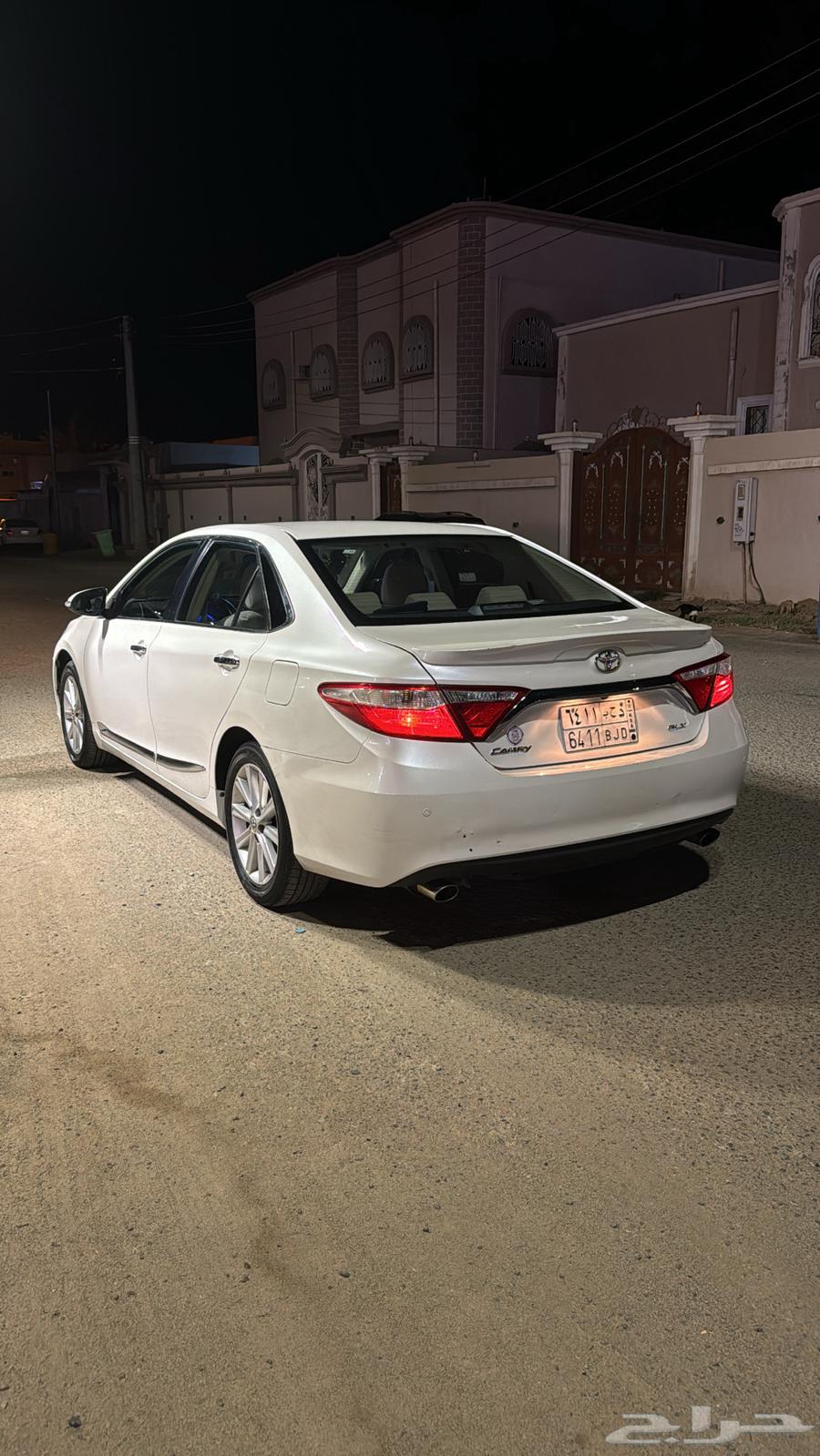 للبيع كامري 2017 مالك اول تربة البقوم64372492602371113