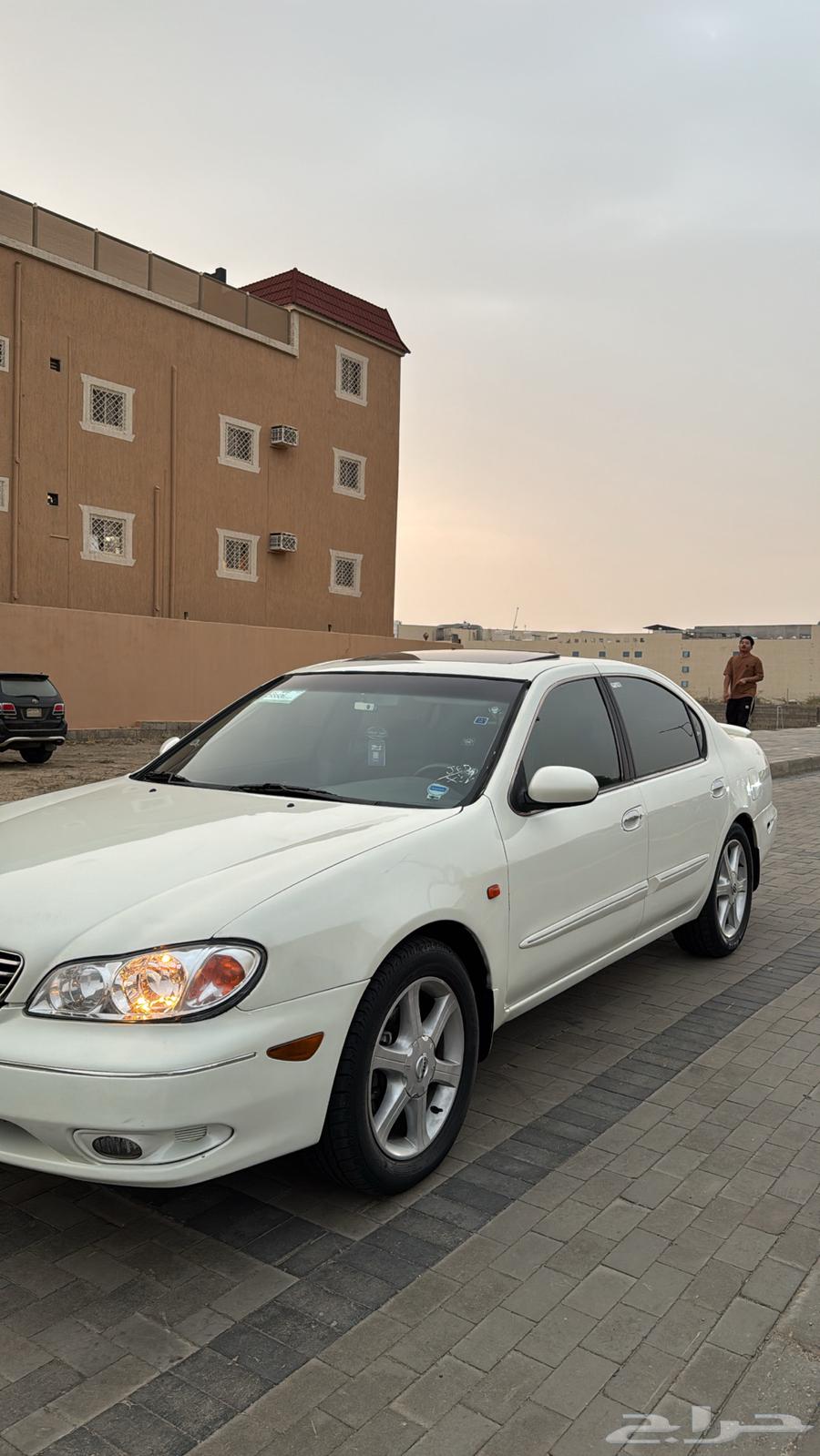 ((Maxima)) Full body kit, complete white pearl paint, will accept suitable offer))64372229296899114