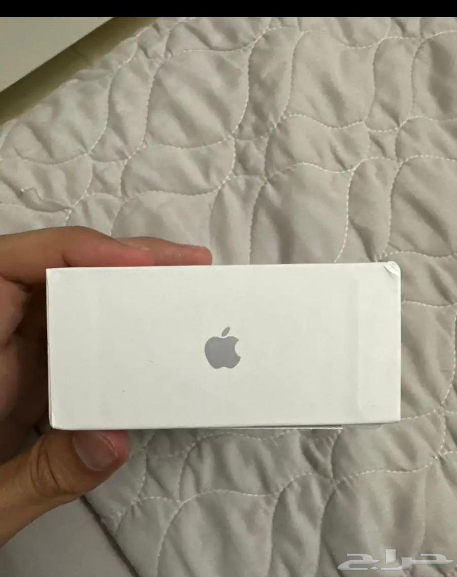 New Apple Earbuds Don't Think64142466792961113