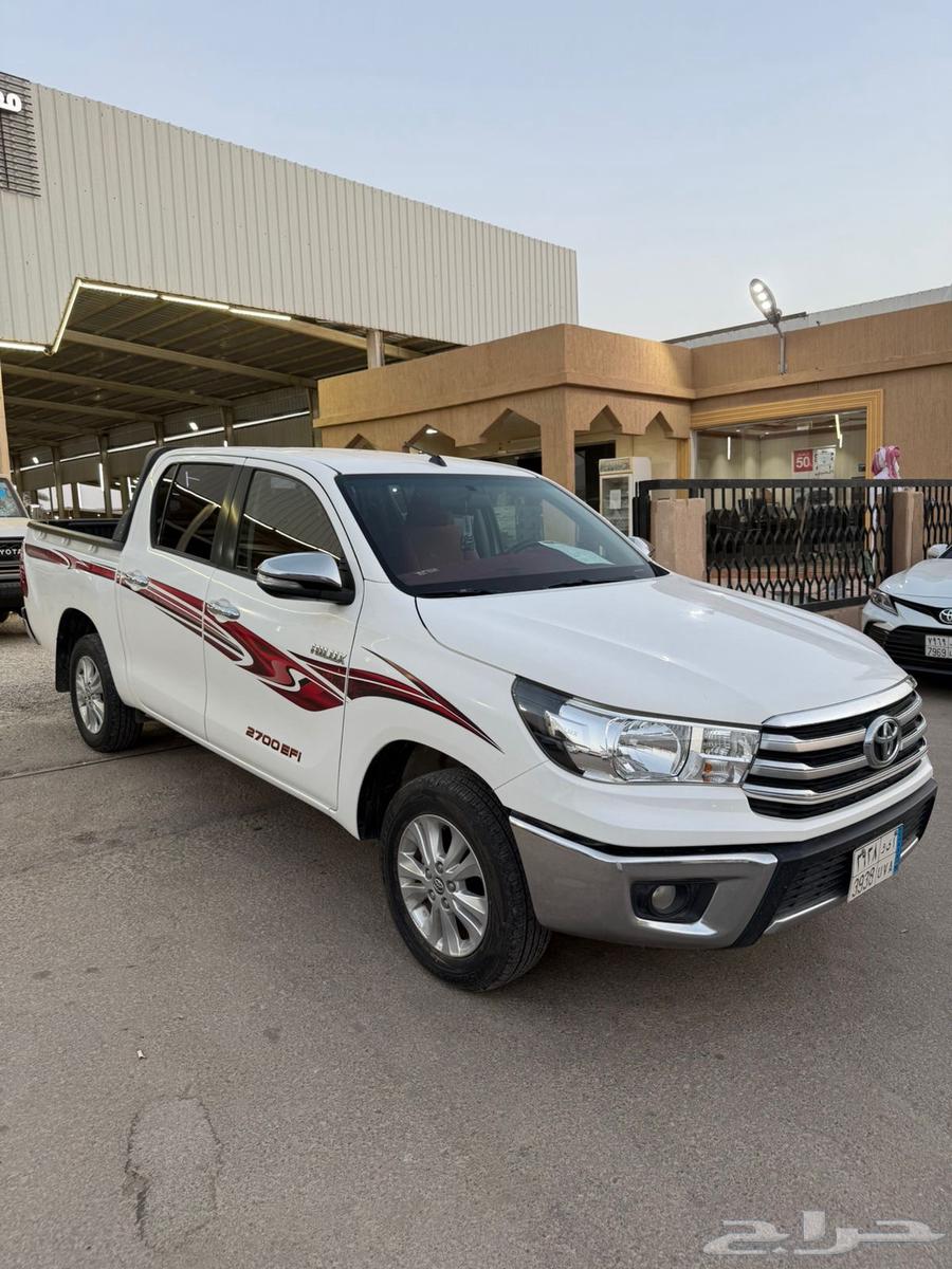 تويوتا هايلوكس2016بنزين بدون دبل قير عايدي سعودي عداد45 الف64369528194561114