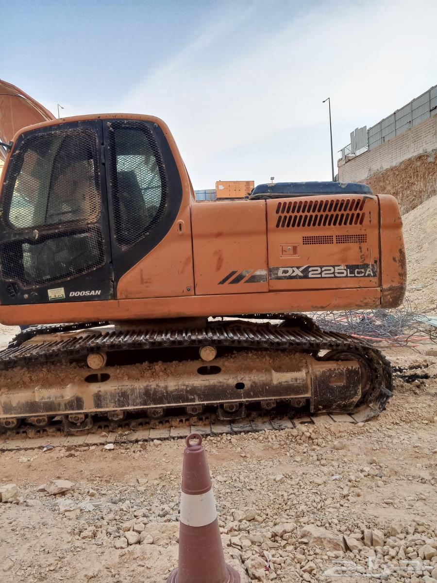 يوجد بوكلين دوسان للإيجار 22564368703194115110