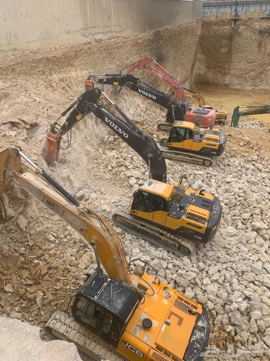 بوكلين للايجار مقاول حفر64363056097793110