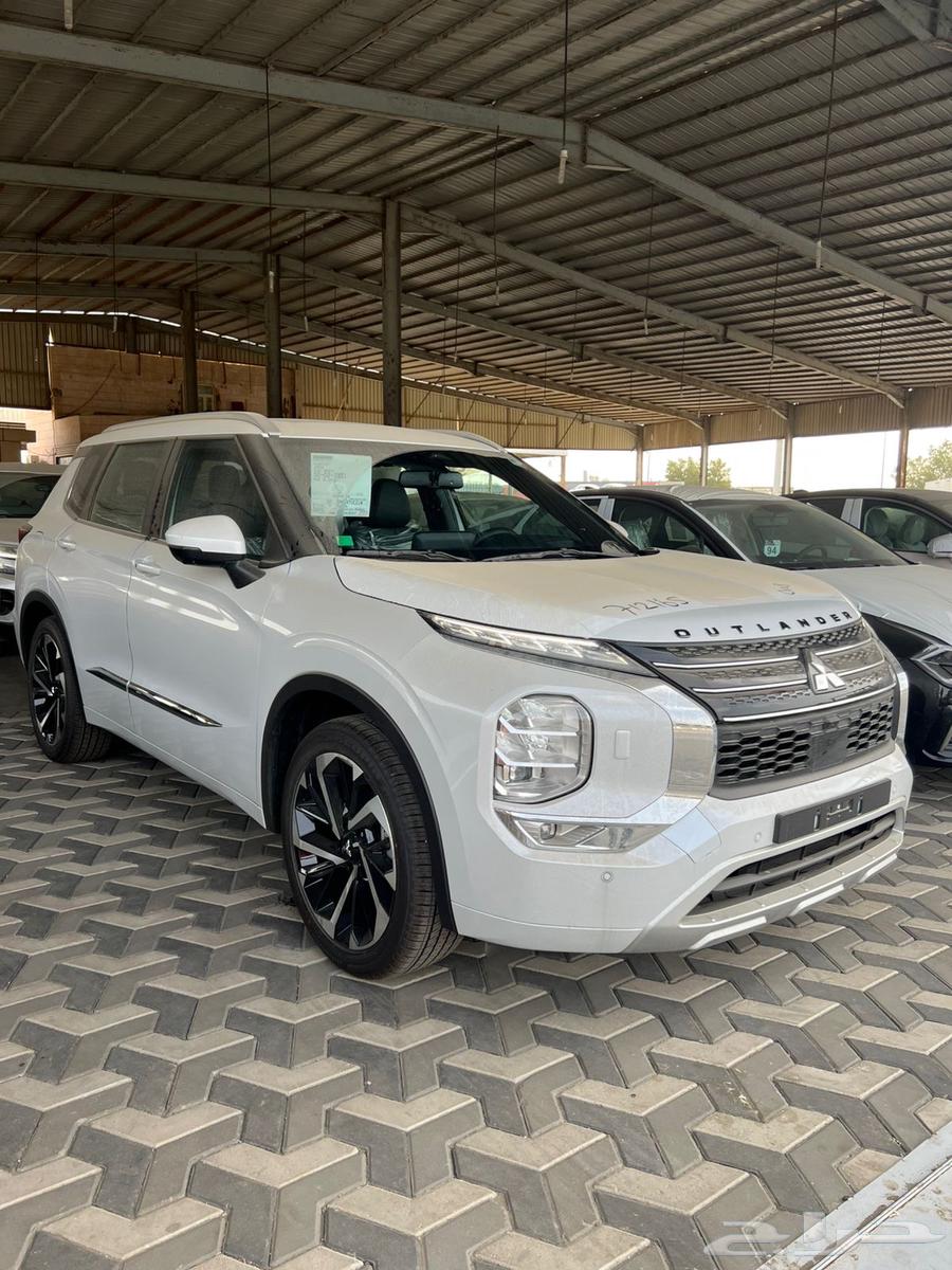 متسوبيشي اوتلاندر 2025 بريميوم بالنقد والتقسيط64369981438467112