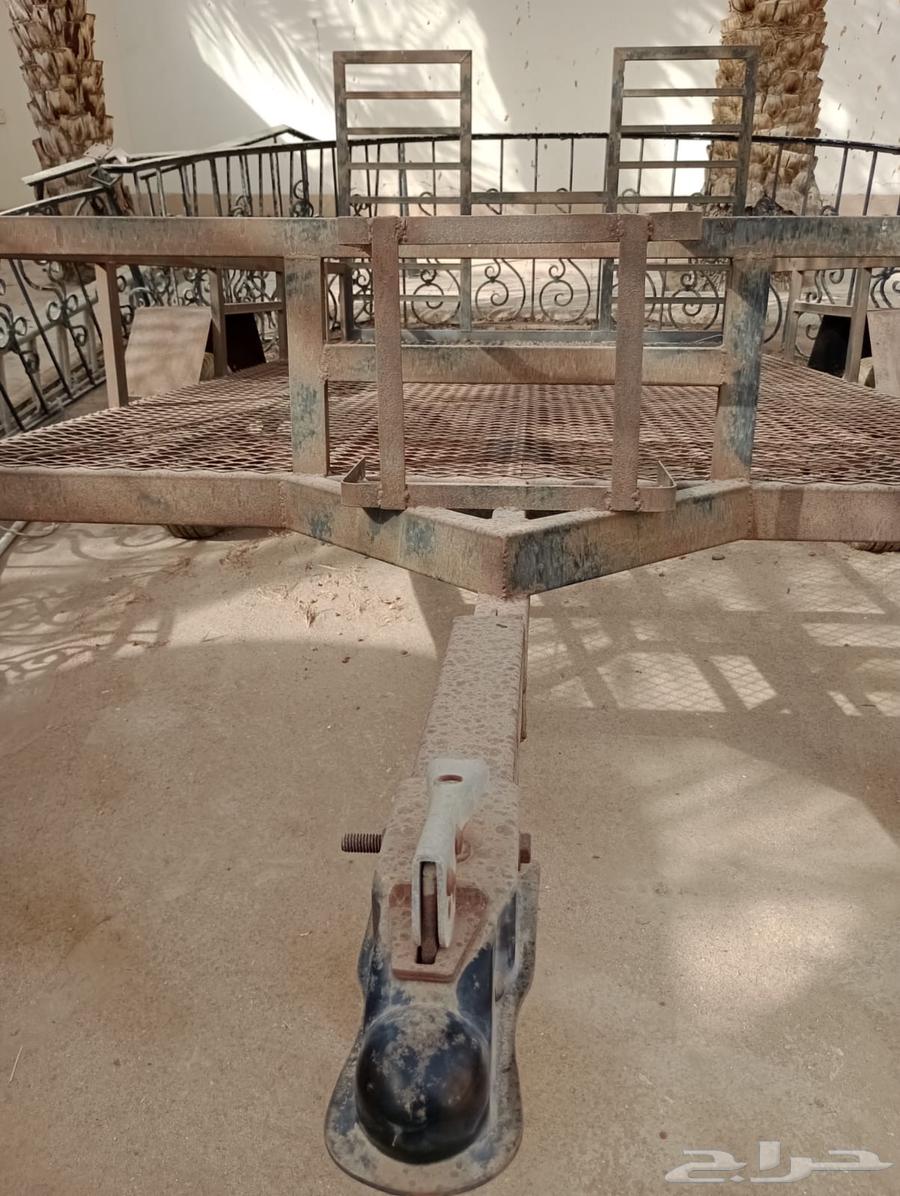 Trailer for loading goods, equipment, and tanks64367332679426112