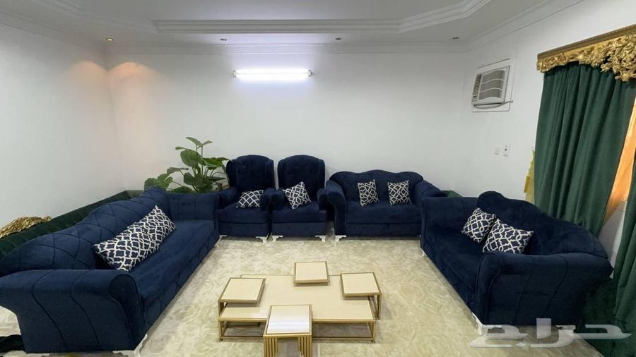 Sofa for sale with table64141912570753110
