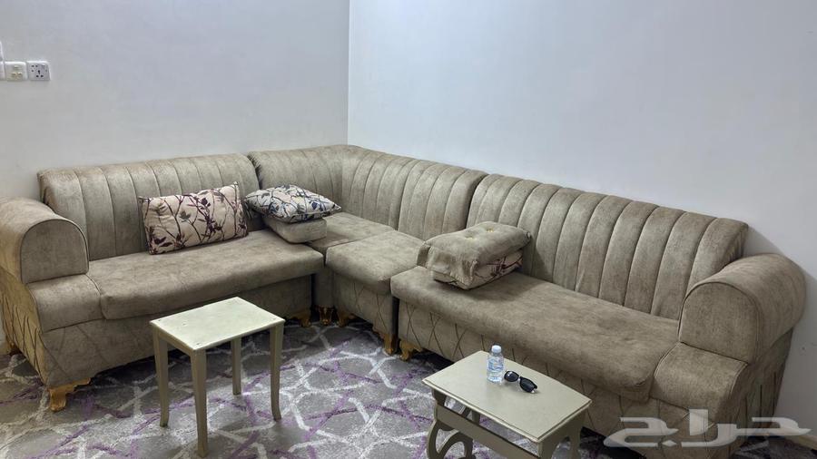 كنب صاله صغيره و كبيره كما موضح في الصوره64143993610497111