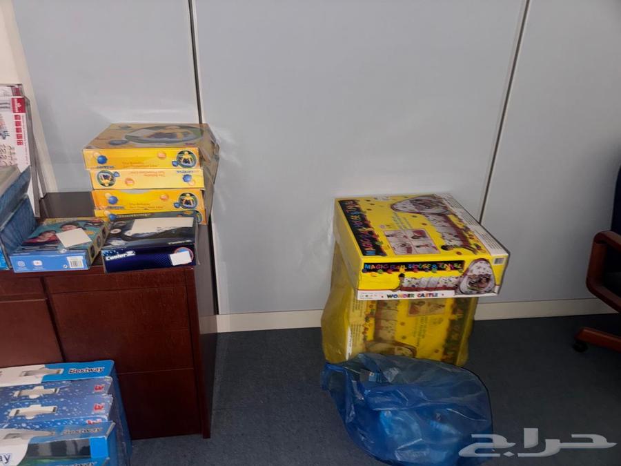 A diverse set of games for sale at cost price.64141912674049114
