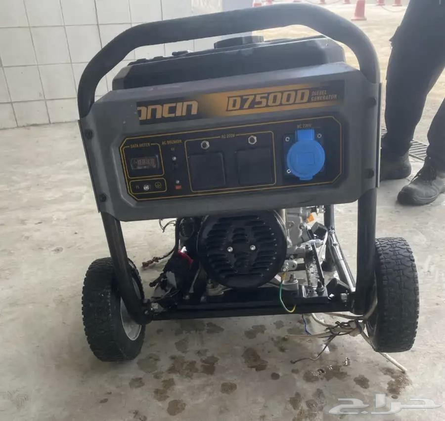 Chinese-made 57 diesel engine, seven and a half kilowatts, works condition with handle and self-start64126811115649112