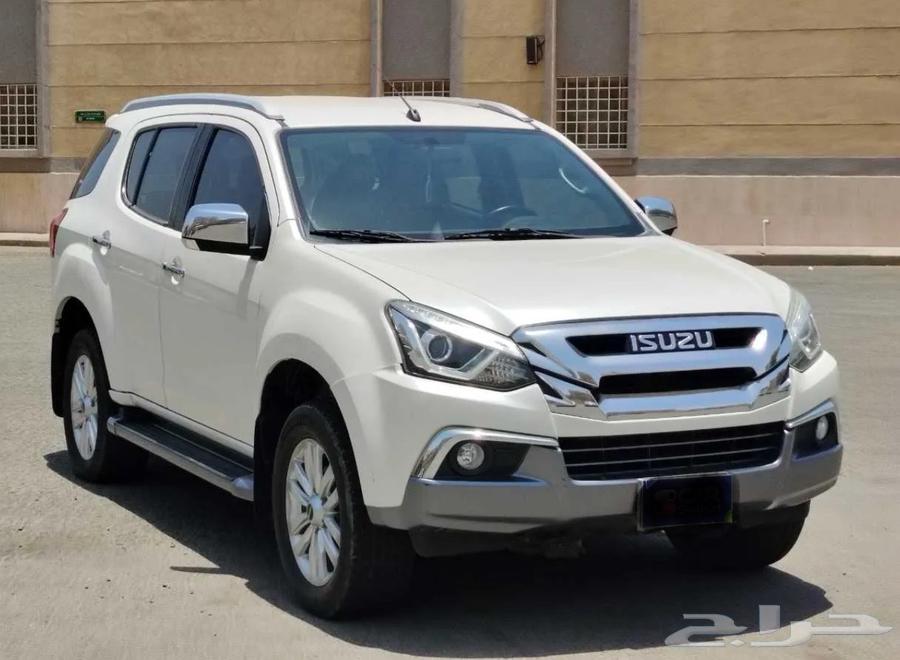 Isuzu 2022 model Mux 3.0 MID opition64370669251586113