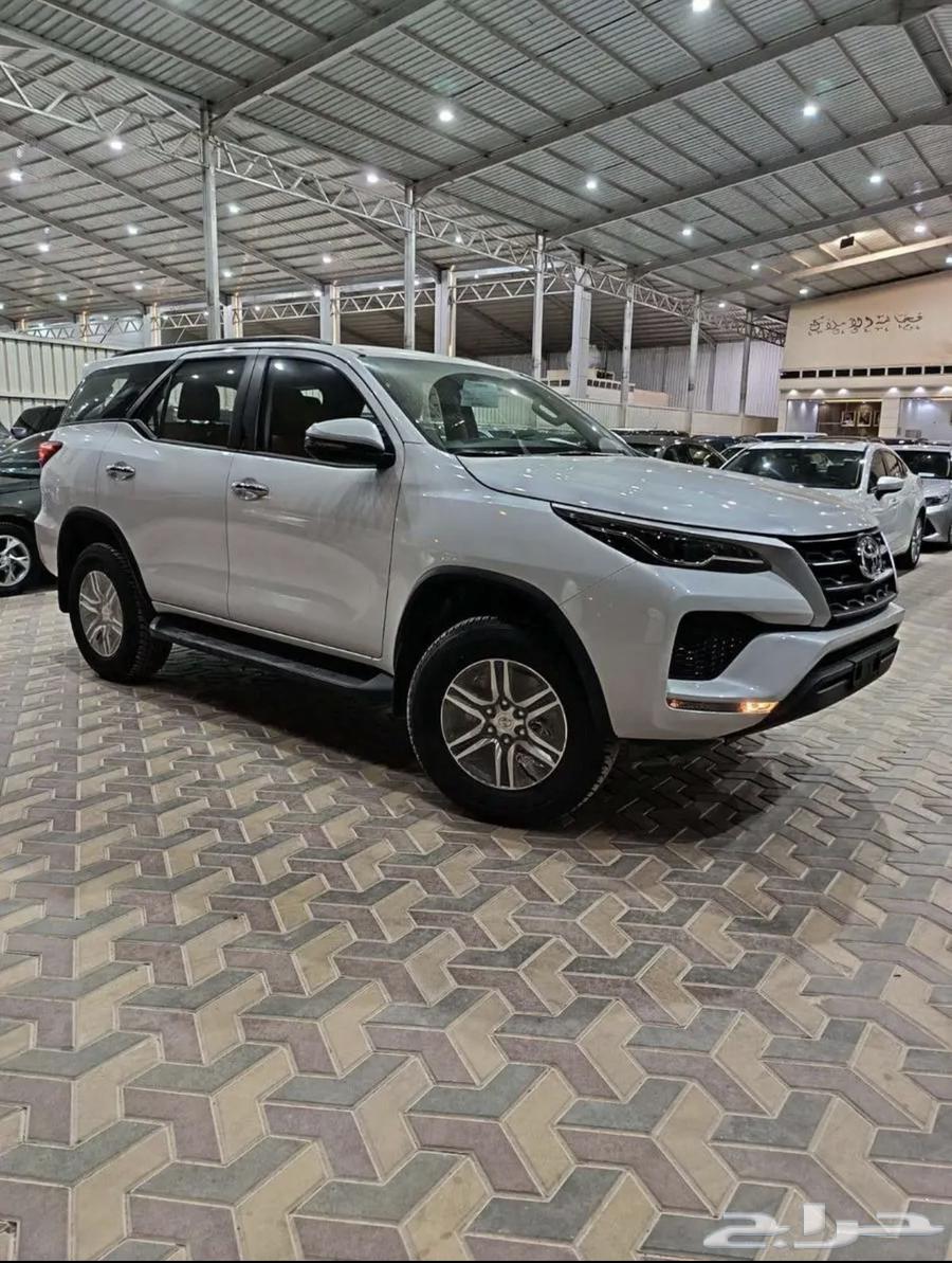 تويوتا فورتشنر GX2 بنزين 202564367114572801110
