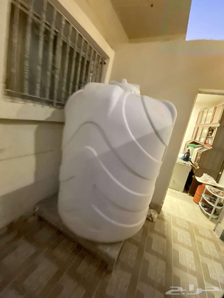 Water Tank 2000 Liters, Clean, Used for Only One Month64145766149505111