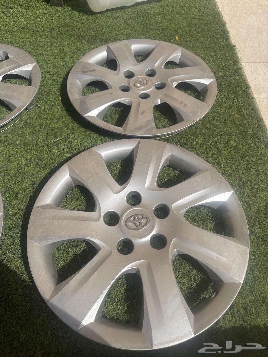 Clean 2011 Camry wheel set, original condition64361637180930110
