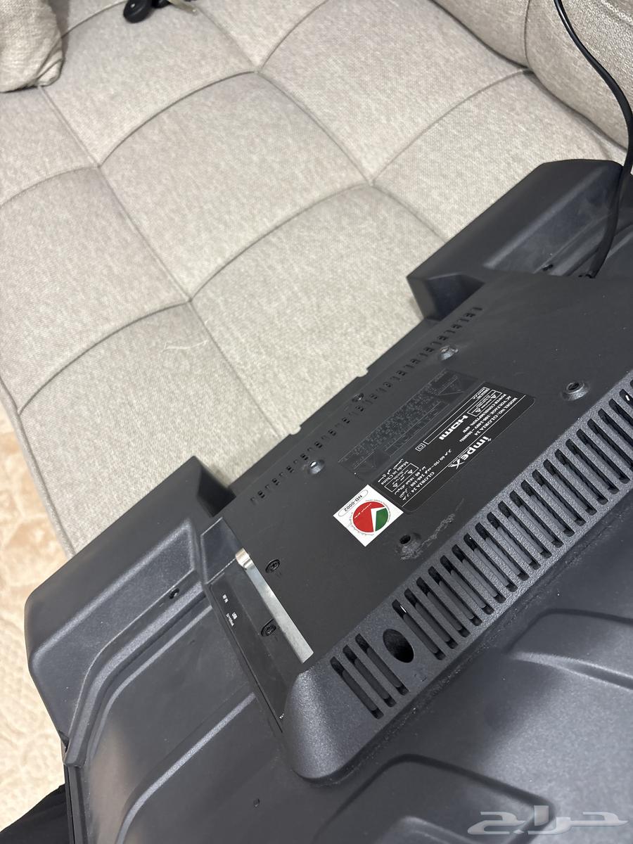 TV for sale, barely used less than a month, I left it, there's nothing wrong with it64121629121794111