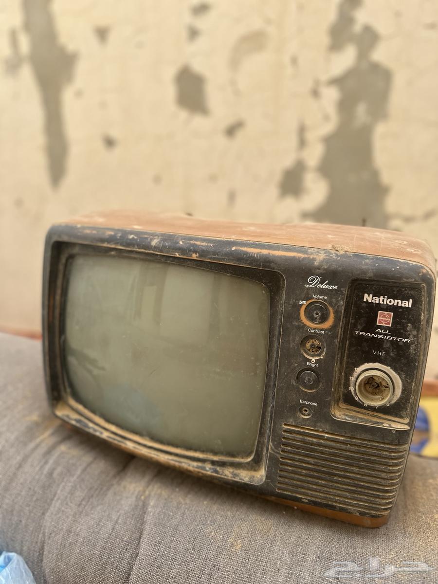 An old TV almost 50 years old64141545123713110