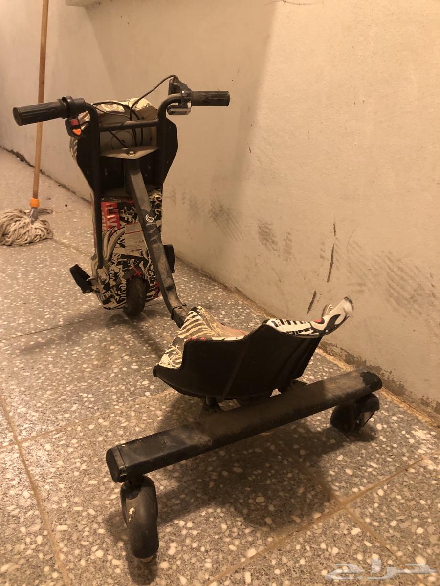 Electric scooter for monthly rental with minor notes64142207350530112