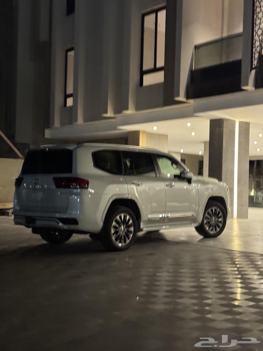 لاندكروزر GXR 2024 L4 ممشى قليل64371818442882110