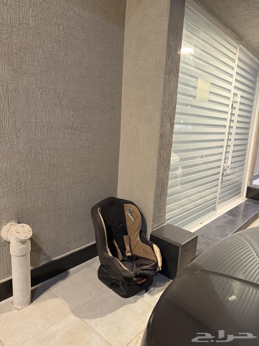Free used children's chair64141930265985110